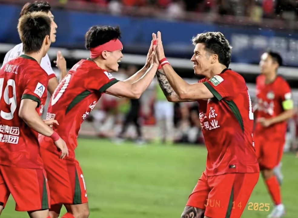 关键比赛制胜关键，球队成功争取三分