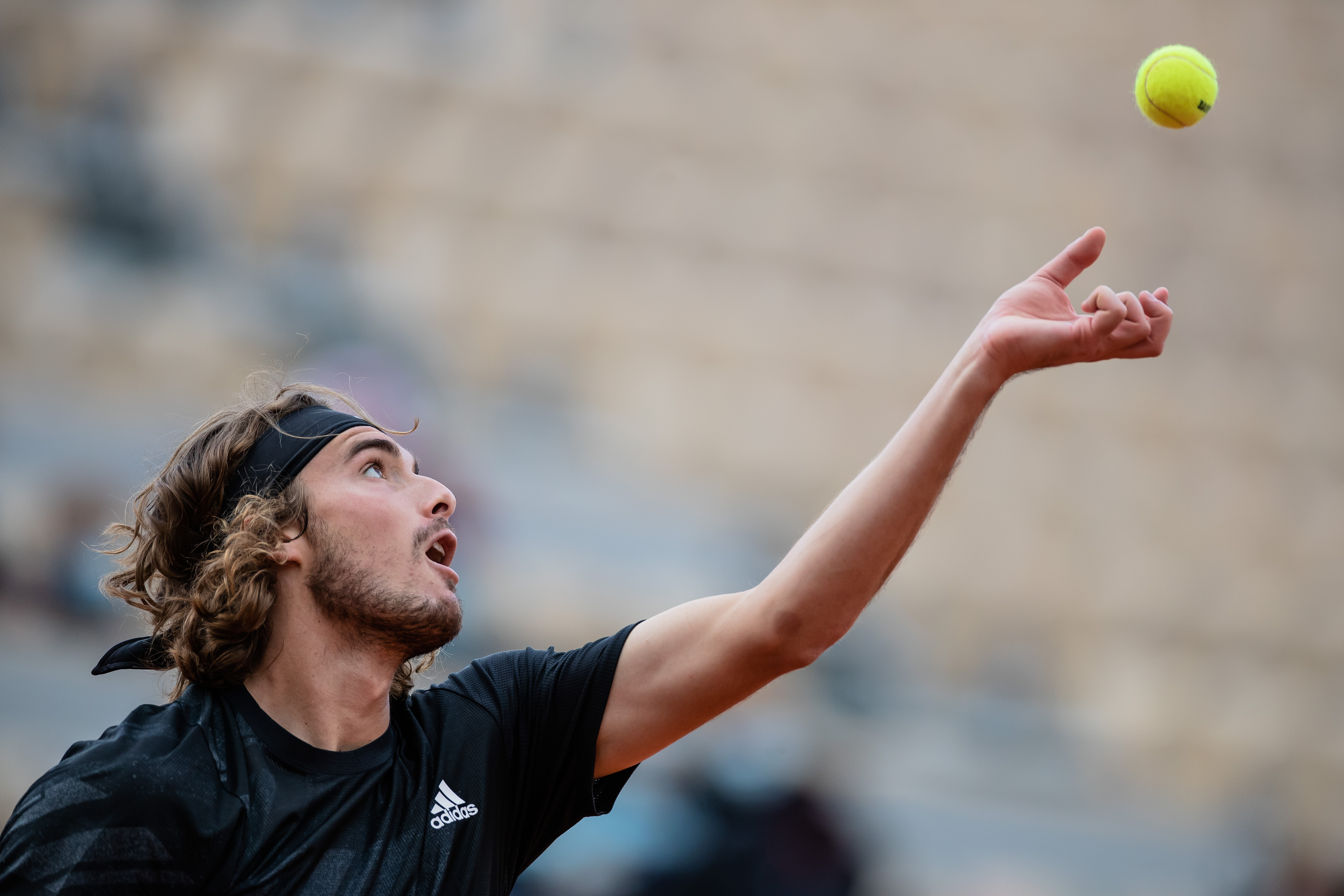 开云体育在线-法网逆转美网，西西帕斯刷新纪录