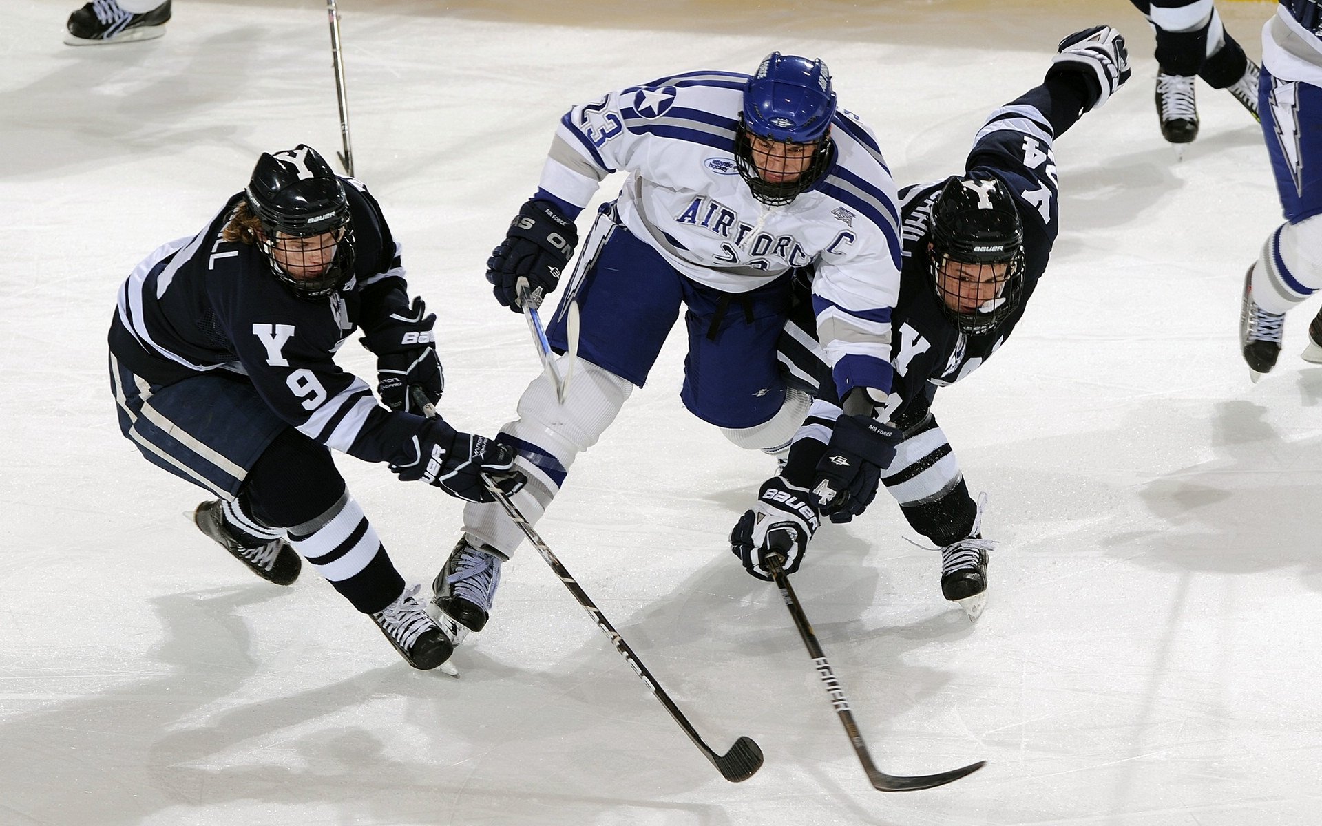 新疆队对阵火箭，布伦森完成里程碑之夜